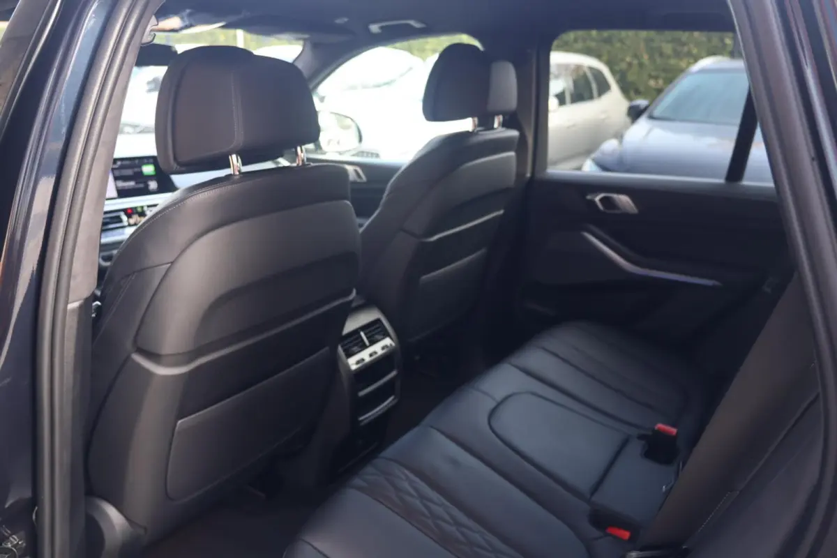 xDrive45e High Executive | M-Sport | HUD | Laser | 22 Inch | SoH 94% | Alcantara Hemel | Camera