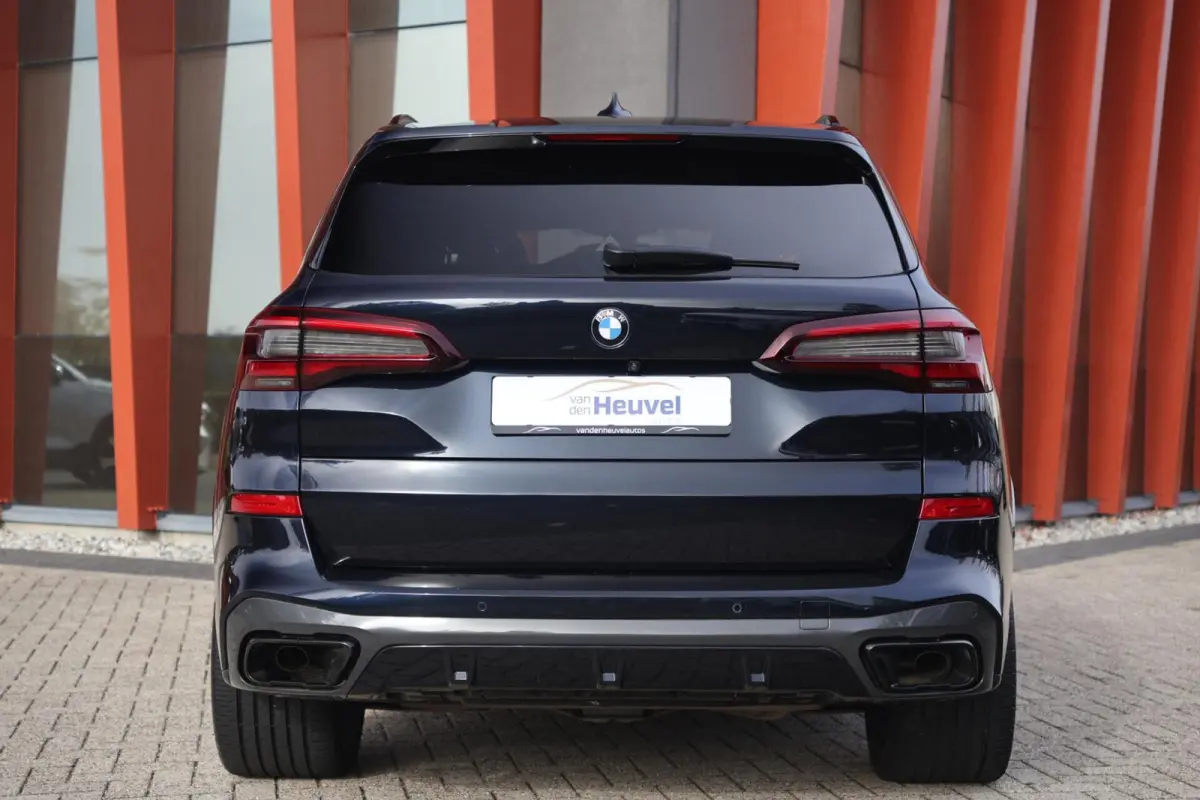 xDrive45e High Executive | M-Sport | HUD | Laser | 22 Inch | SoH 94% | Alcantara Hemel | Camera