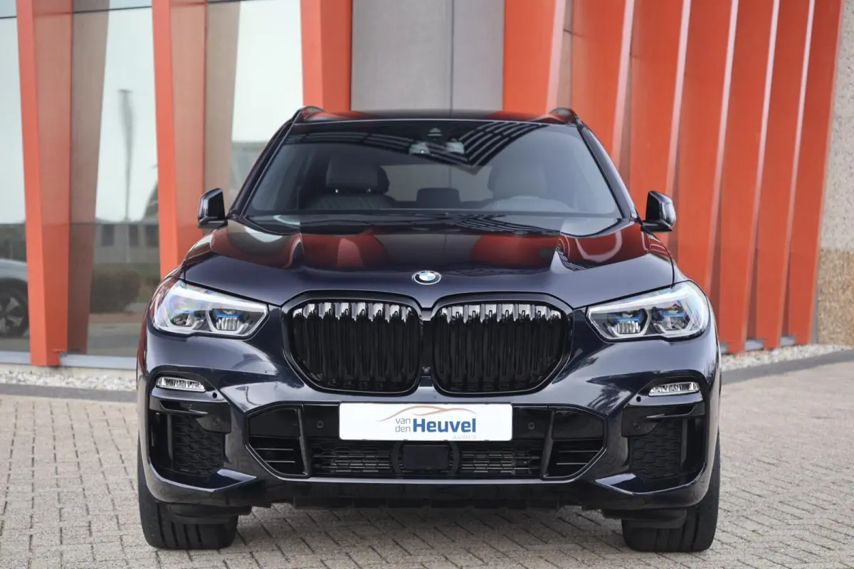 xDrive45e High Executive | M-Sport | HUD | Laser | 22 Inch | SoH 94% | Alcantara Hemel | Camera