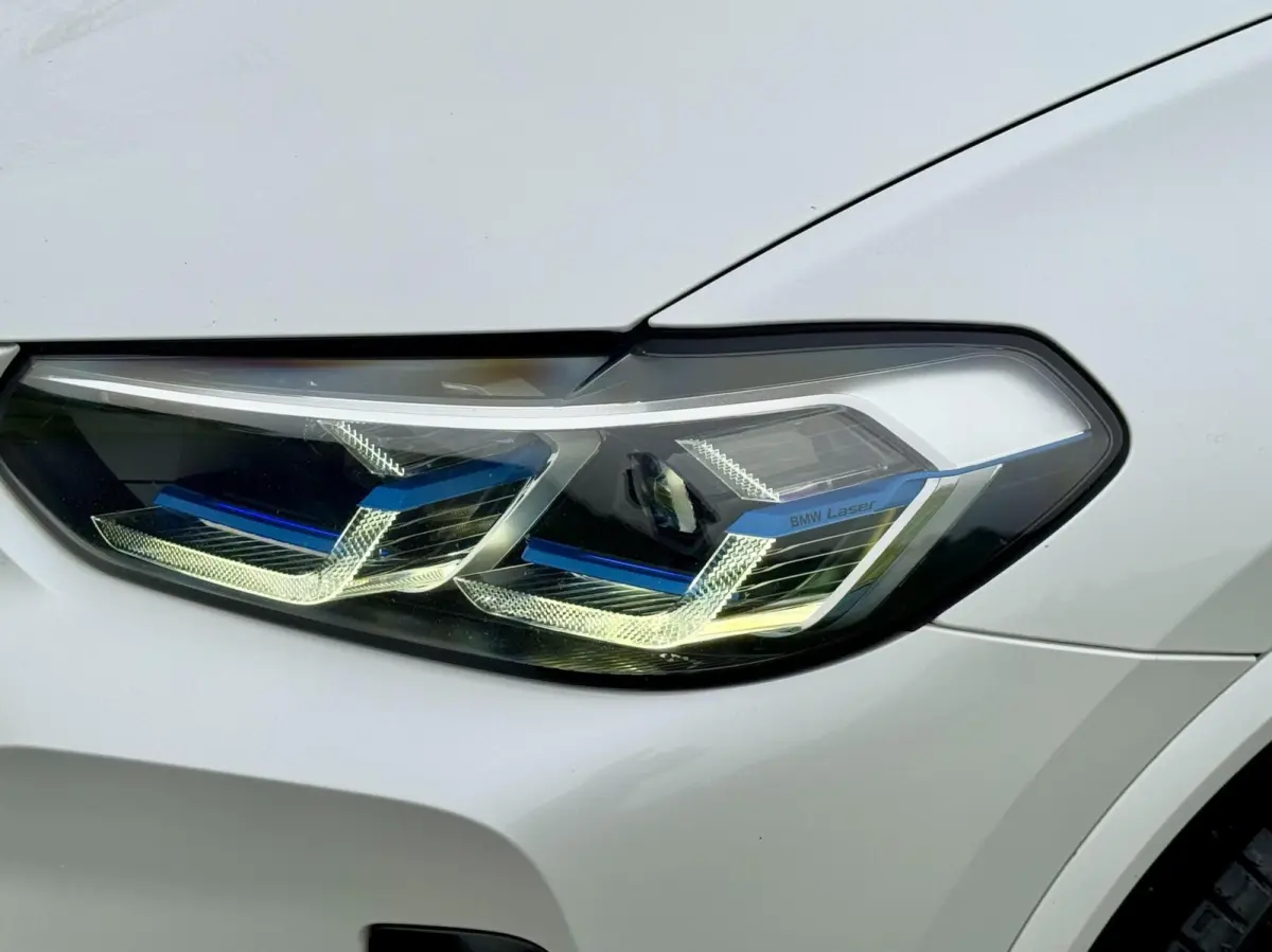 xDrive30e M Sport|SOH87%|Laserlight|HUD|Driving Assistant|Comfort Access|Zeer nette auto!