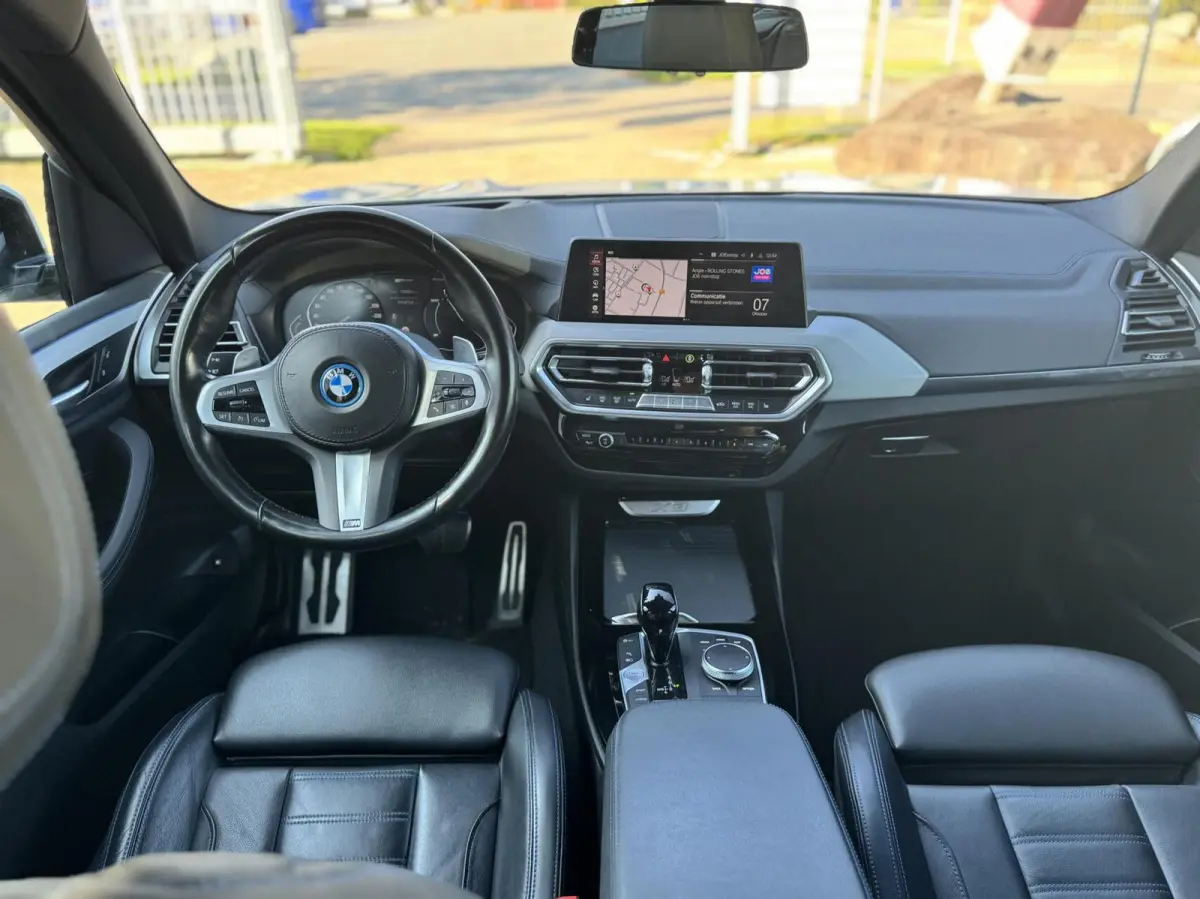 xDrive30e M Sport|SOH87%|Laserlight|HUD|Driving Assistant|Comfort Access|Zeer nette auto!