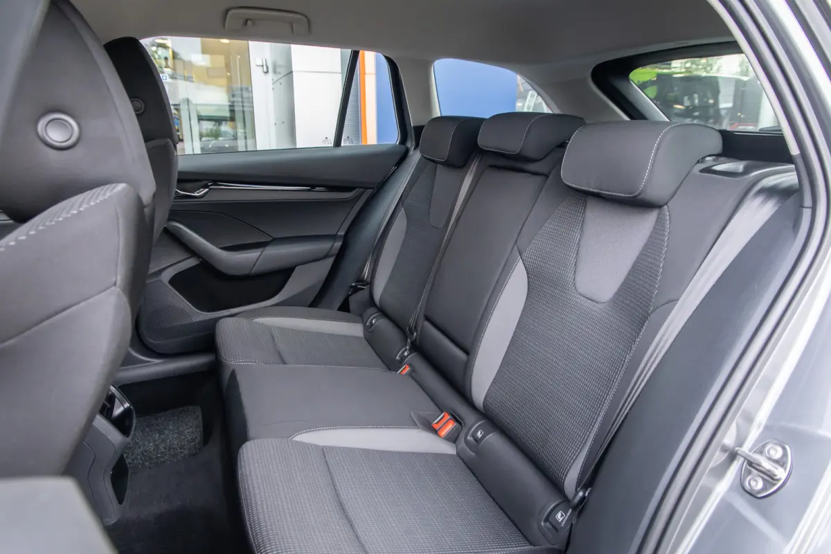1.0 TSI Ambition | Apple Carplay/Android Auto | Cruise control | Navigatie | Digitaal dashboard | Parkeersensoren | Apple Carplay/Android Auto|telefoonintegratie premium | Keyless start | Me