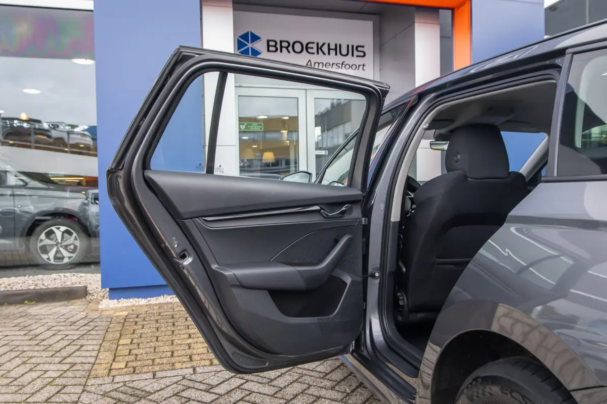 1.0 TSI Ambition | Apple Carplay/Android Auto | Cruise control | Navigatie | Digitaal dashboard | Parkeersensoren | Apple Carplay/Android Auto|telefoonintegratie premium | Keyless start | Me