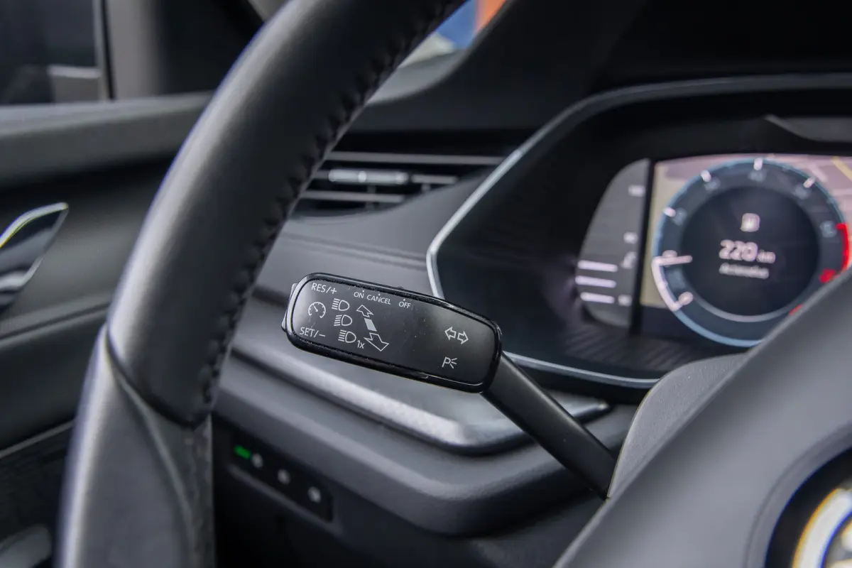 1.0 TSI Ambition | Apple Carplay/Android Auto | Cruise control | Navigatie | Digitaal dashboard | Parkeersensoren | Apple Carplay/Android Auto|telefoonintegratie premium | Keyless start | Me