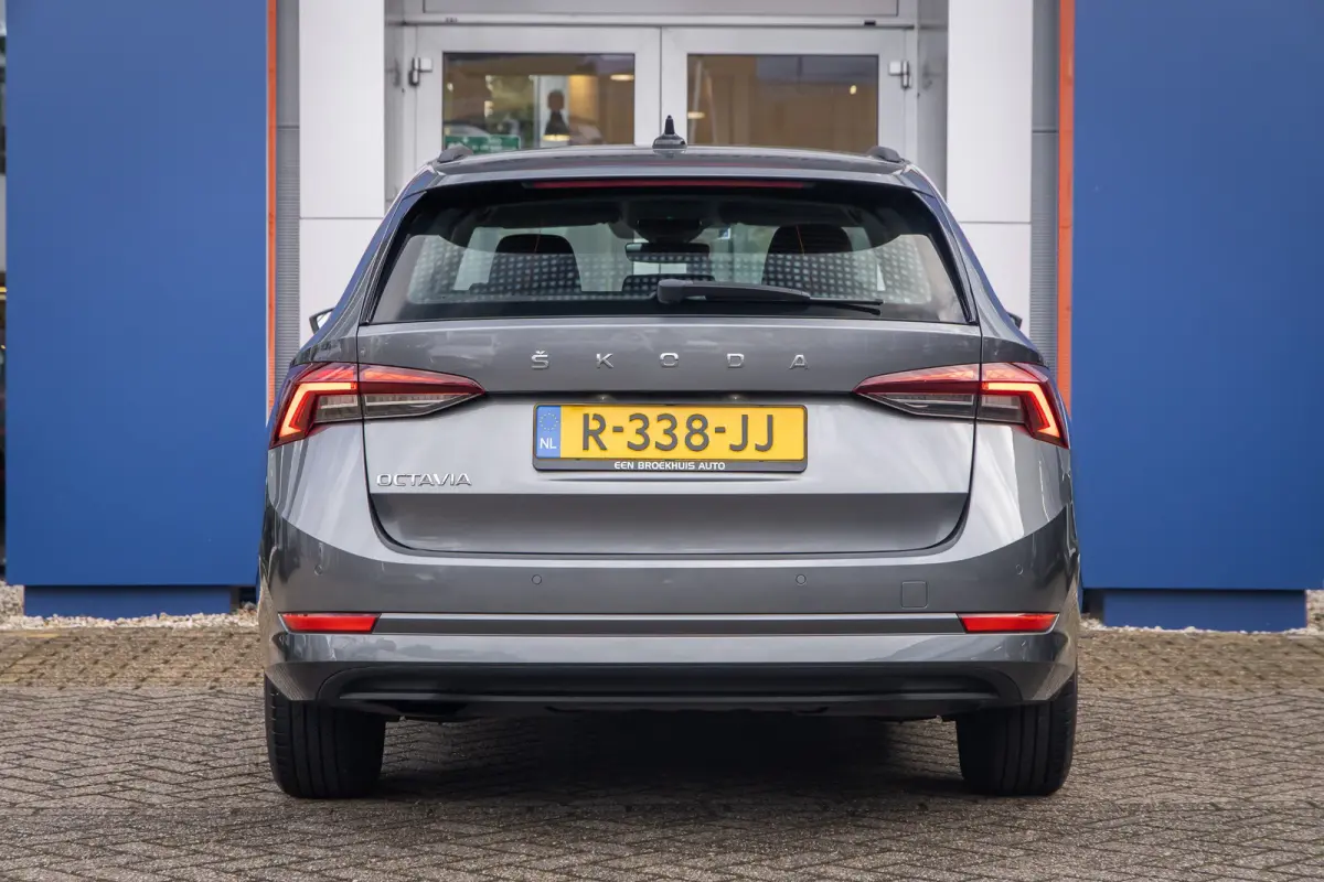 1.0 TSI Ambition | Apple Carplay/Android Auto | Cruise control | Navigatie | Digitaal dashboard | Parkeersensoren | Apple Carplay/Android Auto|telefoonintegratie premium | Keyless start | Me
