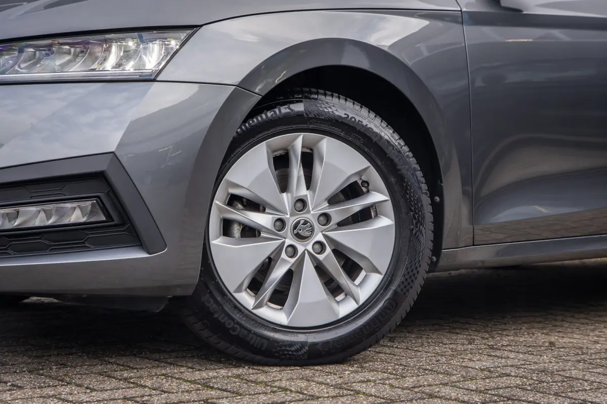 1.0 TSI Ambition | Apple Carplay/Android Auto | Cruise control | Navigatie | Digitaal dashboard | Parkeersensoren | Apple Carplay/Android Auto|telefoonintegratie premium | Keyless start | Me