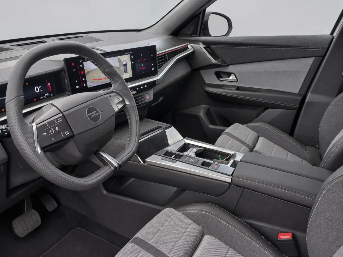 1.2 Turbo Hybrid Business Edition Automaat | Navi | elektr klep | LMV | Cruise | Apple CarPlay/Android Auto | Camera