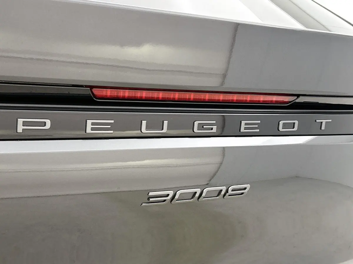 GT 195pk Plug-in Hybrid Automaat | Navigatie | 360 Camera | Elektrische achterklep | Stoelverwarming | Cruise control adaptief | Full LED koplampen | Lichtmetalen velgen 19 inch | Apple Carp