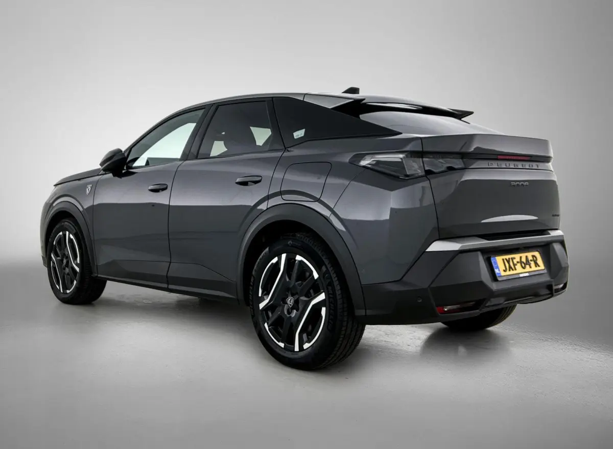 GT 195pk Plug-in Hybrid Automaat | Navigatie | 360 Camera | Elektrische achterklep | Stoelverwarming | Cruise control adaptief | Full LED koplampen | Lichtmetalen velgen 19 inch | Apple Carp