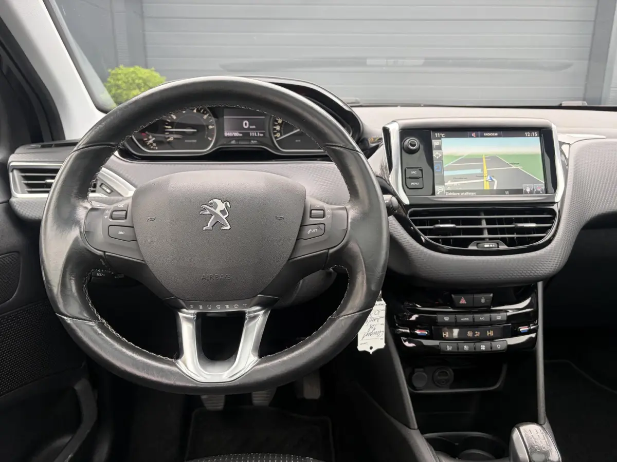 1.2 PureTech Allure ✓D-riem vv in 12-2023✓1e Eigenaar✓Afn Trekhaak✓Dealer Onderhouden✓Pano✓Camera✓Carplay✓Navi✓✓Clima✓Cruise✓Lm velgen✓Pdc✓Recent beurt gehad✓5 