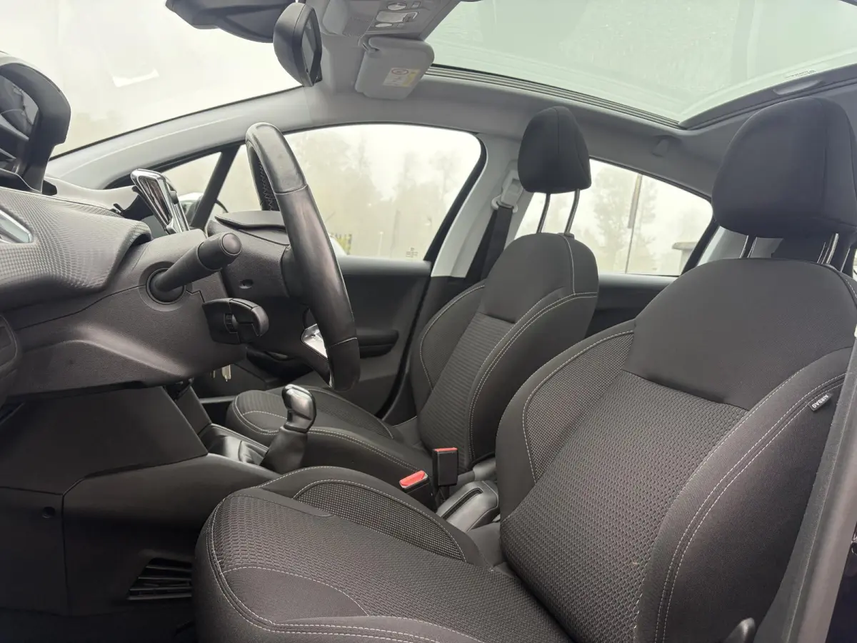 1.2 PureTech Allure ✓D-riem vv in 12-2023✓1e Eigenaar✓Afn Trekhaak✓Dealer Onderhouden✓Pano✓Camera✓Carplay✓Navi✓✓Clima✓Cruise✓Lm velgen✓Pdc✓Recent beurt gehad✓5 