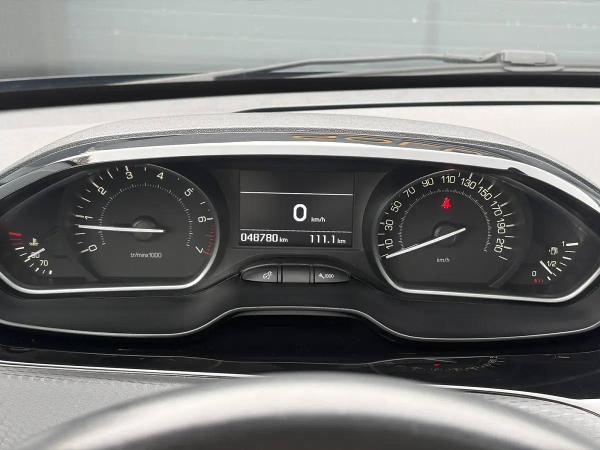 1.2 PureTech Allure ✓D-riem vv in 12-2023✓1e Eigenaar✓Afn Trekhaak✓Dealer Onderhouden✓Pano✓Camera✓Carplay✓Navi✓✓Clima✓Cruise✓Lm velgen✓Pdc✓Recent beurt gehad✓5 
