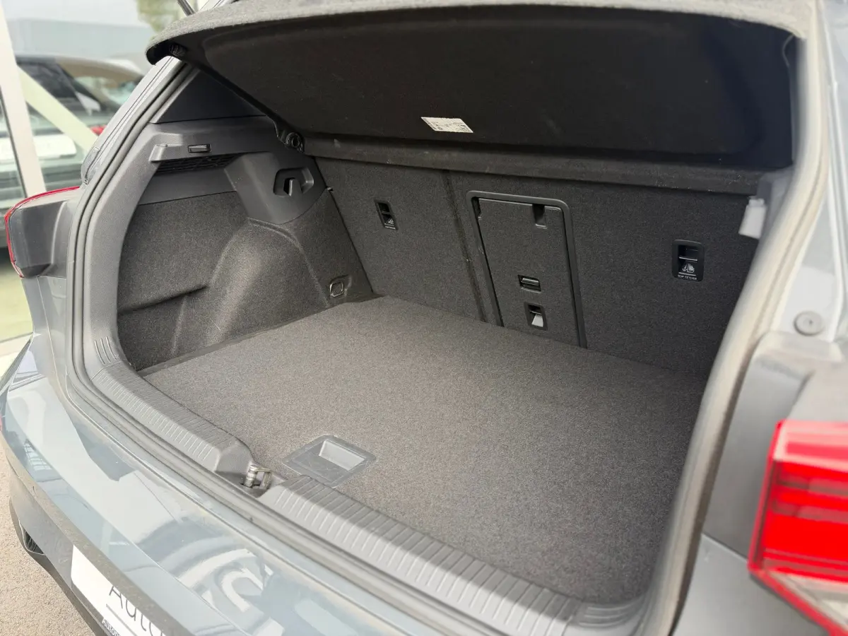 1.5 eTSI R-Line Black Edition Grey 2021