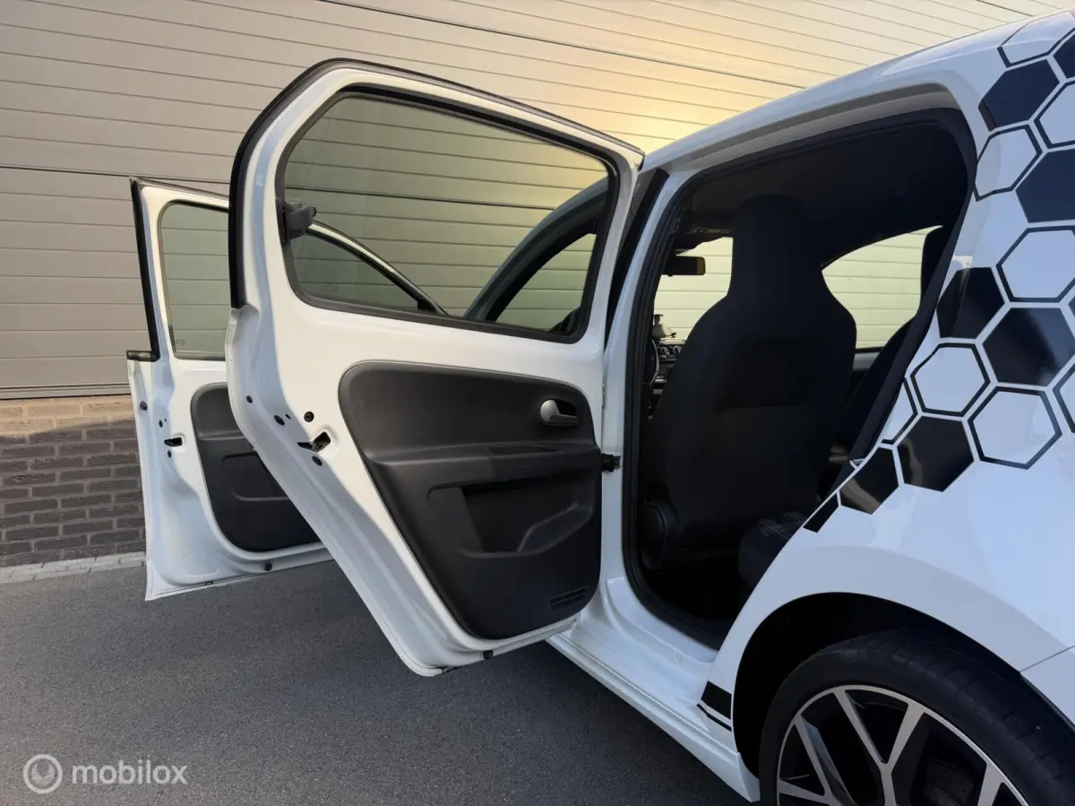 Up! 5drs 1.0 TSI GTI TOPSTAAT! 1E EIGENAAR AIRCO*STOELVERW*MULTIMEDIA!