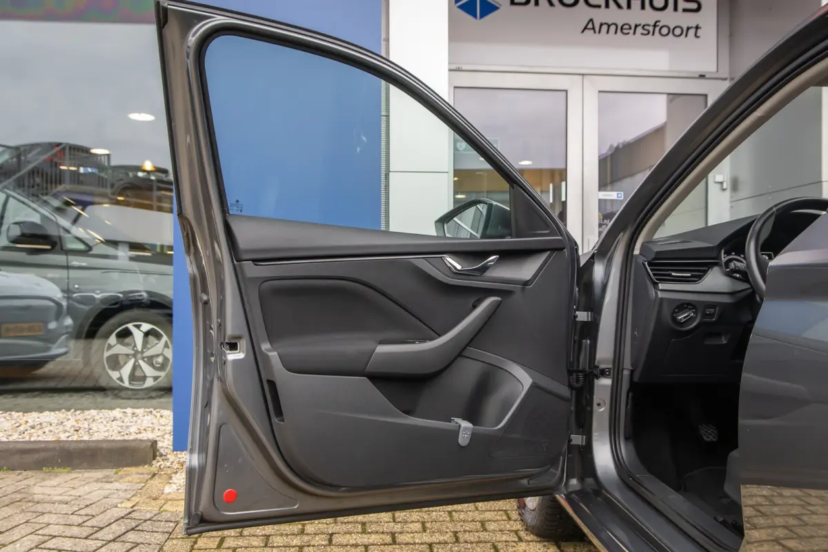 1.0 TSI Ambition | Apple Carplay/Android Auto | Cruise control | Parkeersensoren | Elektrische ramen | Lichtmetalen velgen | Airco | Apple Carplay/Android Auto|telefoonintegratie premium | C