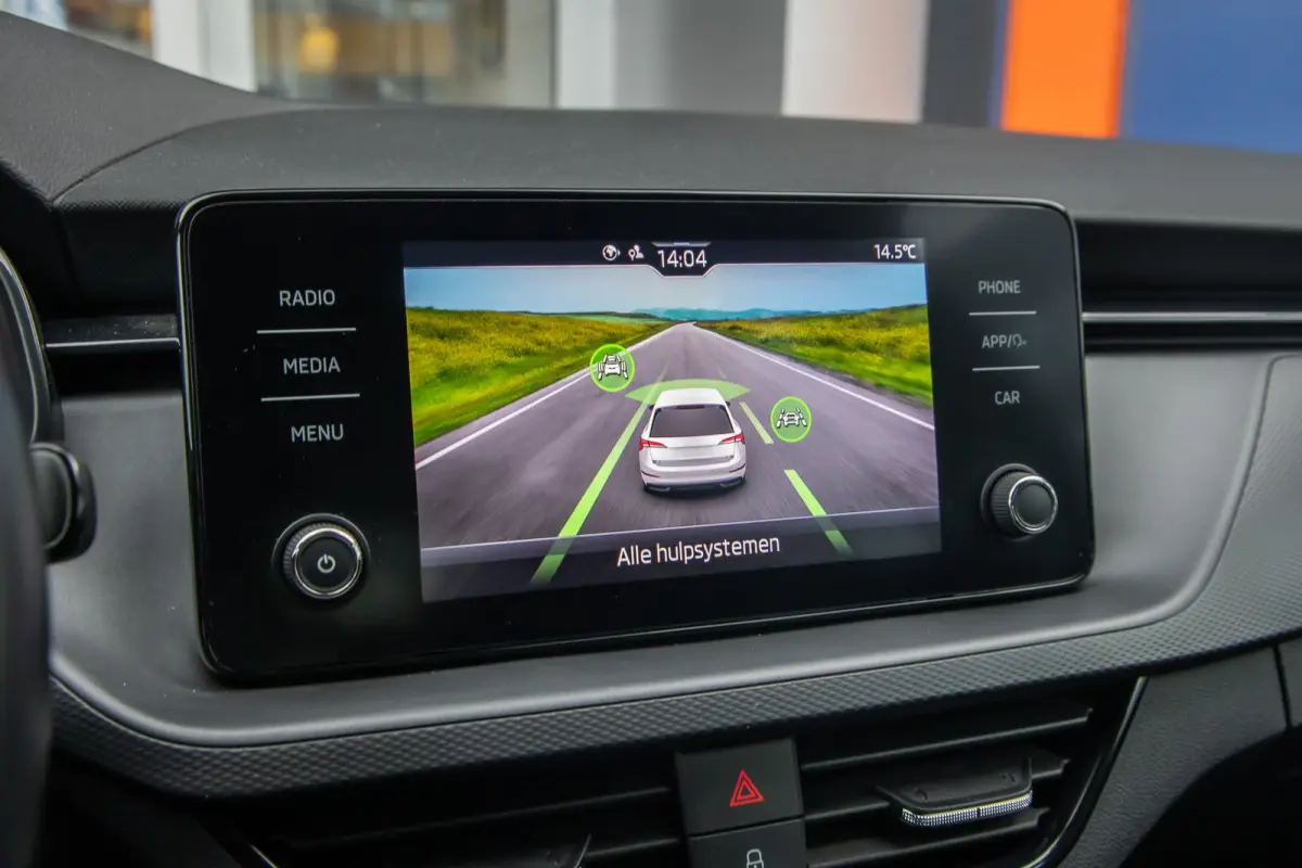 1.0 TSI Ambition | Apple Carplay/Android Auto | Cruise control | Parkeersensoren | Elektrische ramen | Lichtmetalen velgen | Airco | Apple Carplay/Android Auto|telefoonintegratie premium | C