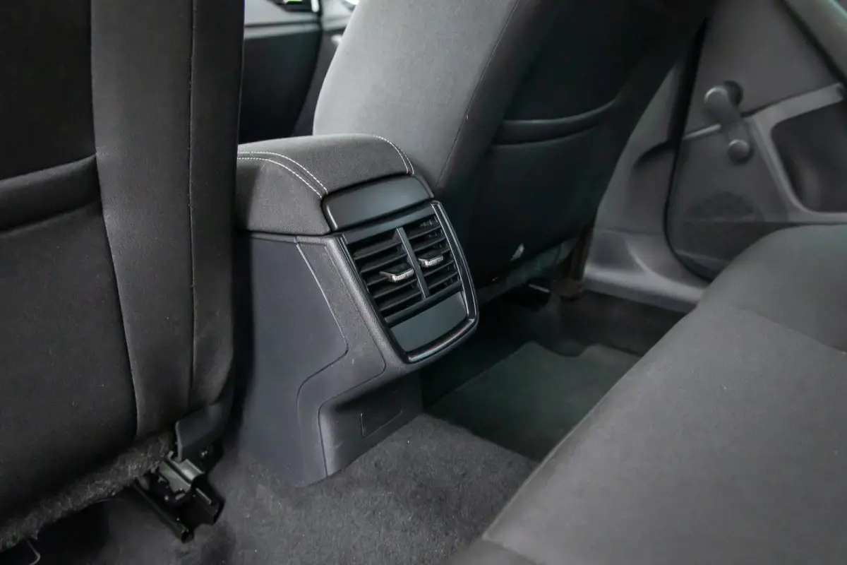 1.0 TSI Ambition | Apple Carplay/Android Auto | Cruise control | Parkeersensoren | Elektrische ramen | Lichtmetalen velgen | Airco | Apple Carplay/Android Auto|telefoonintegratie premium | C