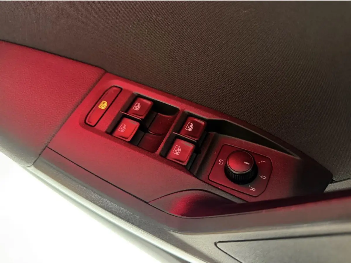 1.5 TSI EVO FR Business Intense