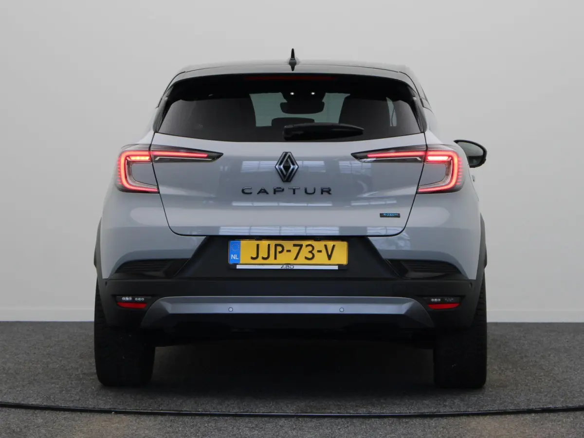 1.8 E-Tech full hybrid 160 esprit Alpine | Schuif/kanteldak | Stoel/stuur verwarming | Elektrische voorruit verwarming | 360' camera |