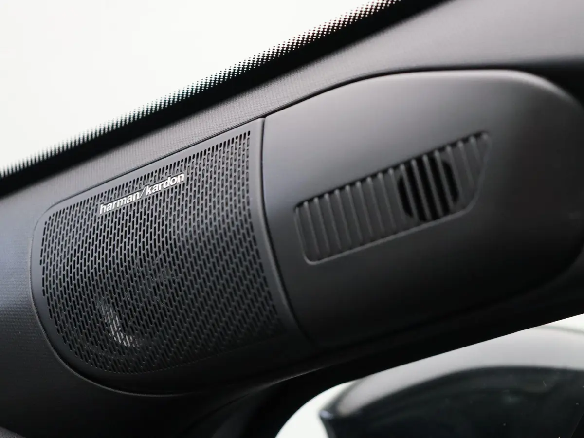 1.8 E-Tech full hybrid 160 esprit Alpine | Schuif/kanteldak | Stoel/stuur verwarming | Elektrische voorruit verwarming | 360' camera |