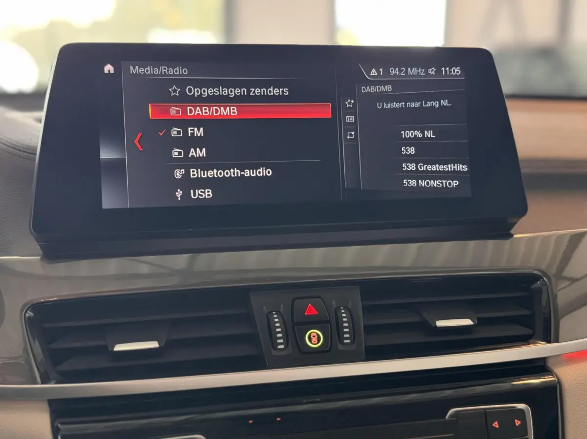 sDrive20i Orange Edition
