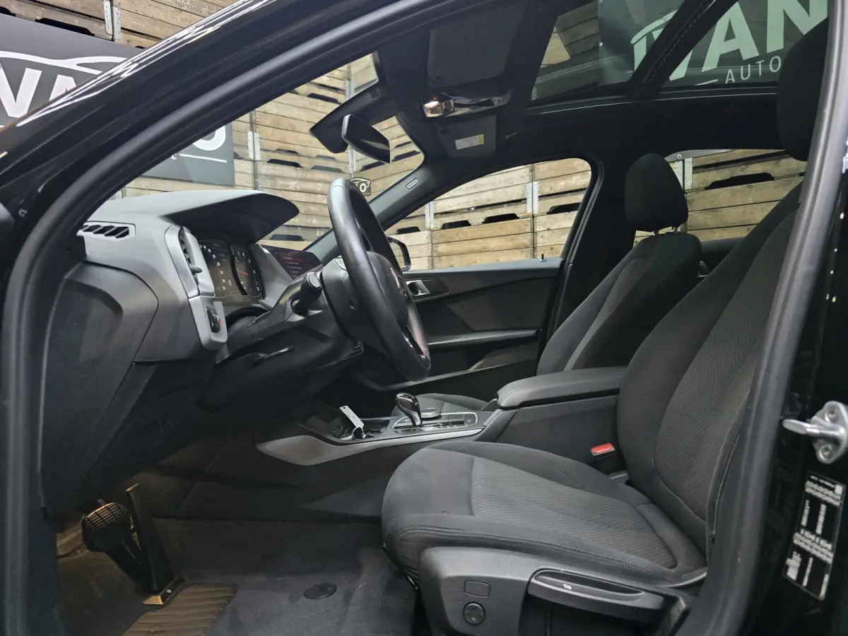118i High Executive Pano Clima Camera HUD Navi LM