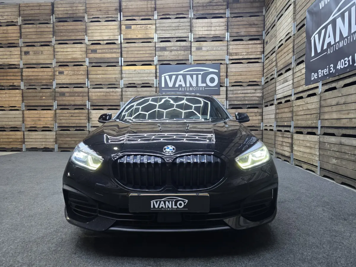 118i High Executive Pano Clima Camera HUD Navi LM
