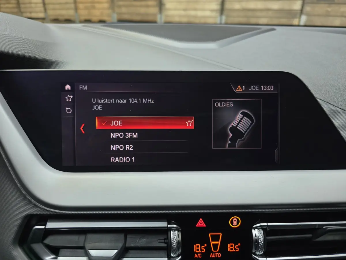 118i High Executive Pano Clima Camera HUD Navi LM