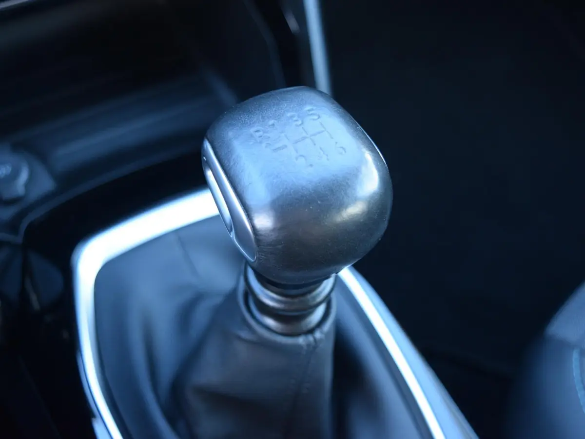 1.2 PureTech Blue Lease Allure | 100 PK | NAVI | TREKHAAK | PARKEERSENSOREN MET CAMERA | CLIMATE CONTROL |