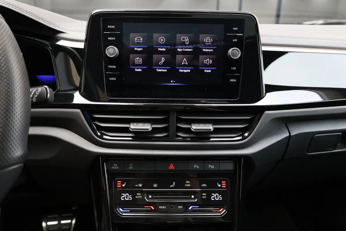 1.5 TSI R-Line BTW/LED/VIRTUAL/SFEER/PANORAMADAK/HALF LEER+S.VERWARMING+MASSAGE/18" LMV/CAM/ACC/12 MDN GARANTIE!