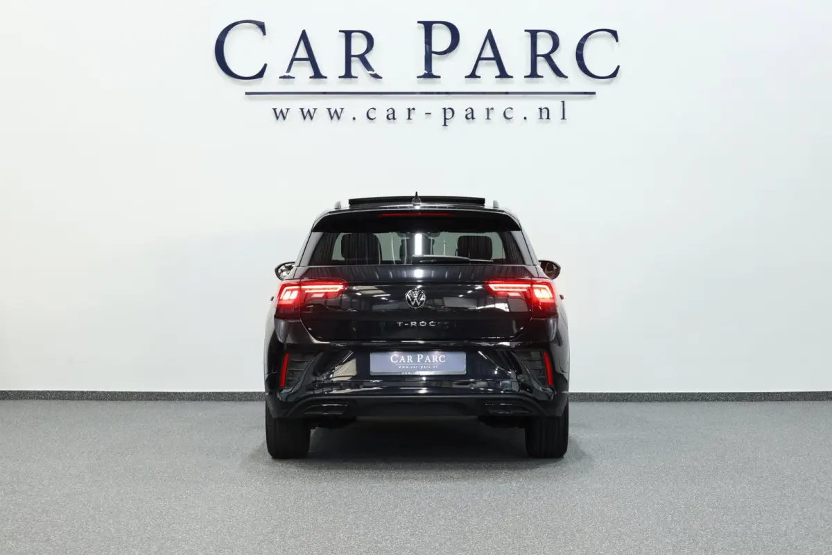 1.5 TSI R-Line BTW/LED/VIRTUAL/SFEER/PANORAMADAK/HALF LEER+S.VERWARMING+MASSAGE/18" LMV/CAM/ACC/12 MDN GARANTIE!