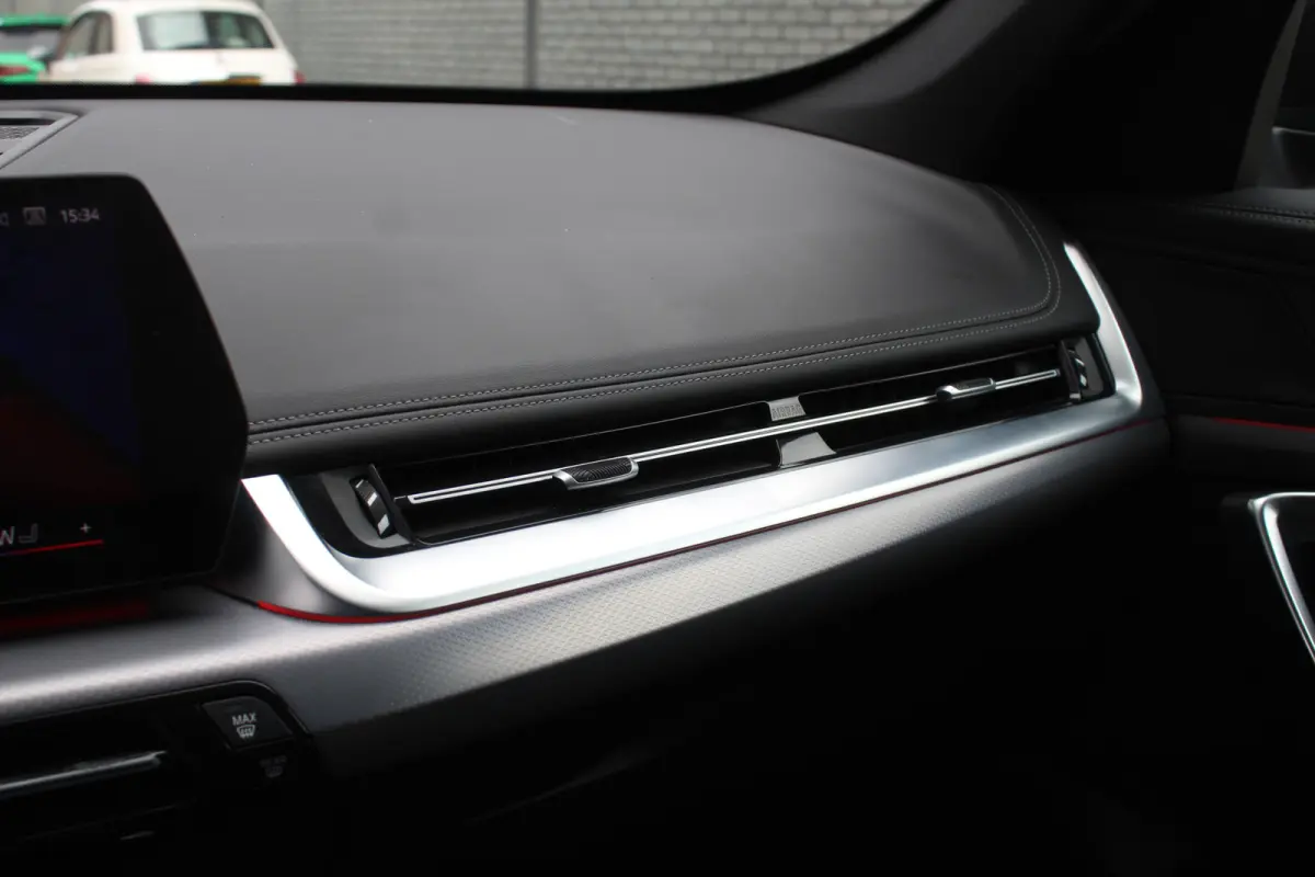 sDrive18i M Sportpakket l Apple Carplay/Android Auto l Navigatiesysteem full map