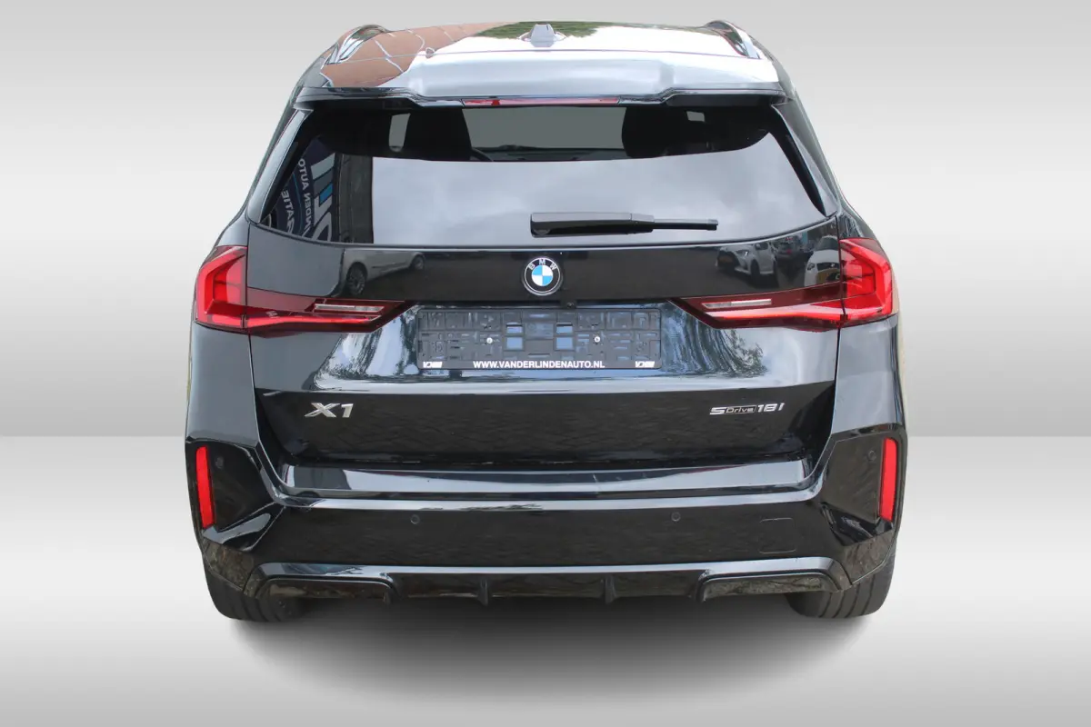 sDrive18i M Sportpakket l Apple Carplay/Android Auto l Navigatiesysteem full map