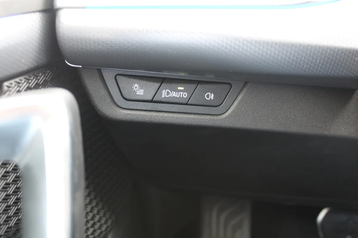 sDrive18i M Sportpakket l Apple Carplay/Android Auto l Navigatiesysteem full map