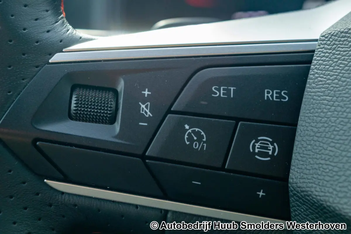 1.0 EcoTSI FR Business Connect