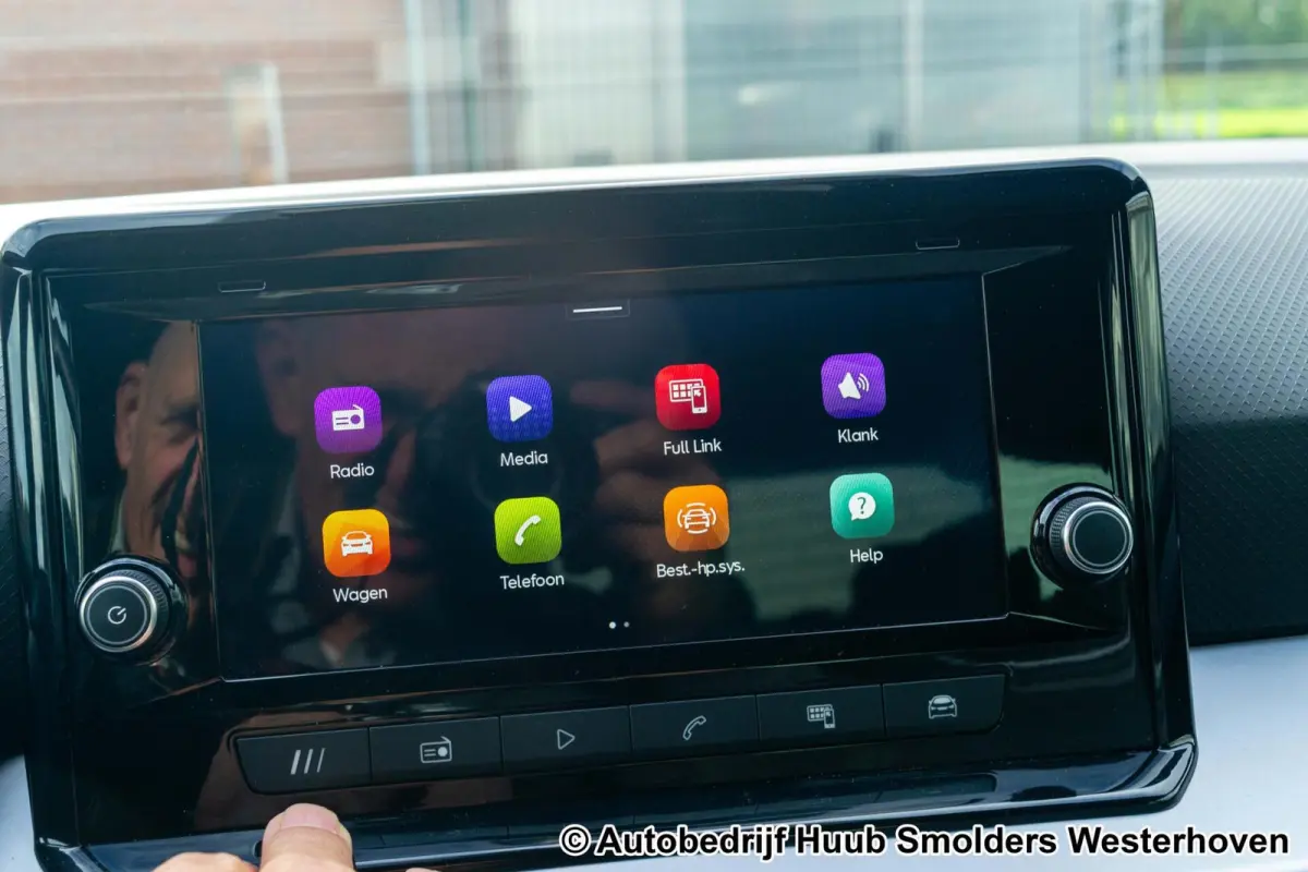 1.0 EcoTSI FR Business Connect