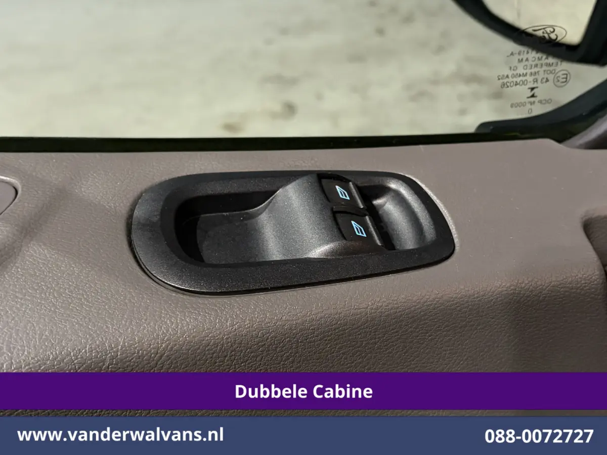 2.0 TDCI 185pk L3H2 Dubbele Cabine Euro6 Airco | 5-Zits | Camera | Navigatie | Apple Carplay | LED | Xenon Android Auto, Trekhaak, Cruisecontrol, Stoelverwarming, Verwarmde Voorruit, Parkeer