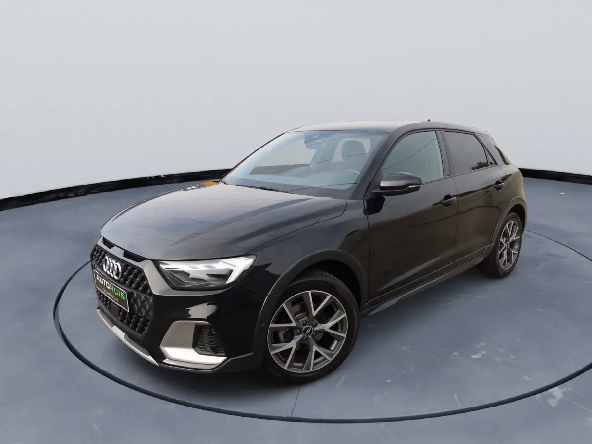 citycarver Audi A1 Citycarver 30 TFSI S tronic – Mythoszwart Metallic