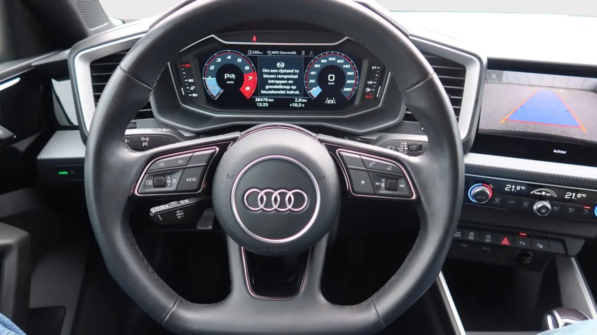 citycarver Audi A1 Citycarver 30 TFSI S tronic – Mythoszwart Metallic