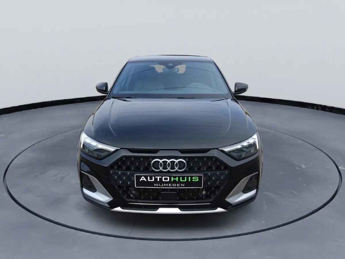 citycarver Audi A1 Citycarver 30 TFSI S tronic – Mythoszwart Metallic