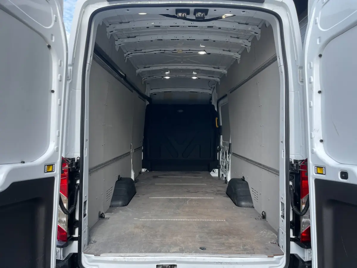 350 2.0 TDCI L3H3 Trend RWD|3-ZITS|1-SCHUIFDEUR|AIRCO|CAMERA|CRUISE CONTROL|BLUETOOTH|PDC V+A|2 A-DEUREN|BETIMMERING|