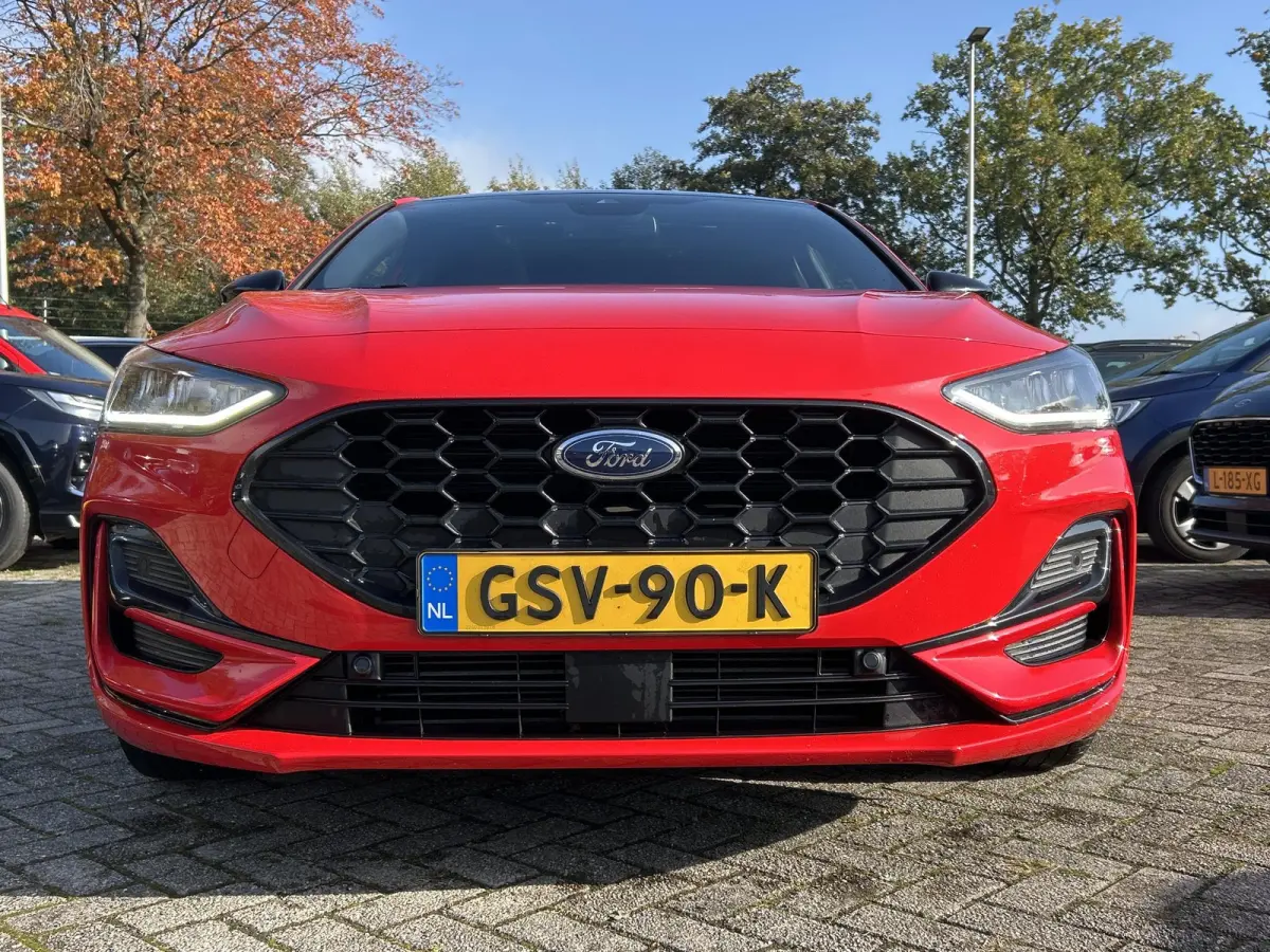 1.0 EcoBoost Hybrid ST Line X | Automaat | Trekhaak Afneembaar 1500KG | Panoramadak | Camera | Winterpack
