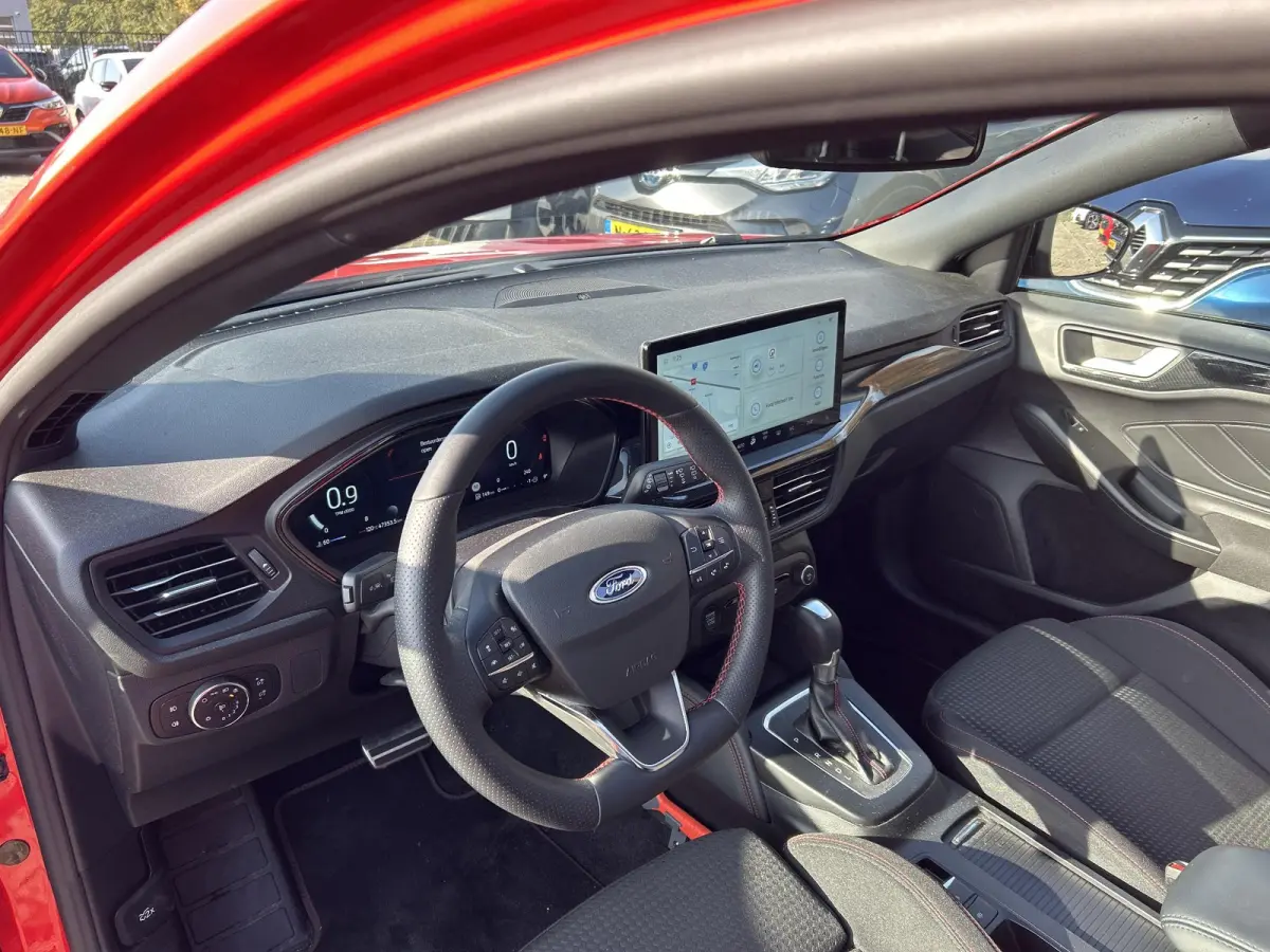 1.0 EcoBoost Hybrid ST Line X | Automaat | Trekhaak Afneembaar 1500KG | Panoramadak | Camera | Winterpack