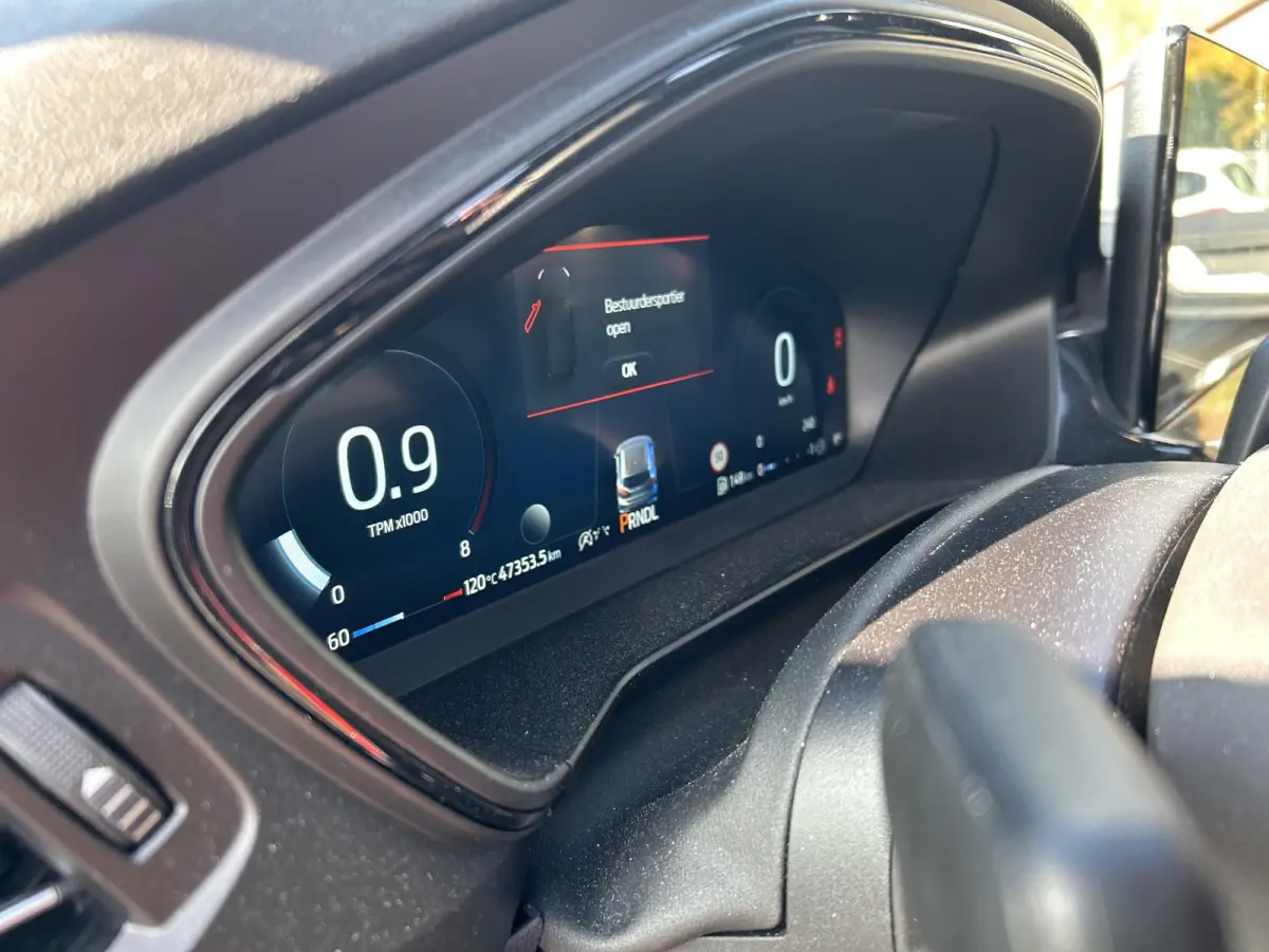 1.0 EcoBoost Hybrid ST Line X | Automaat | Trekhaak Afneembaar 1500KG | Panoramadak | Camera | Winterpack