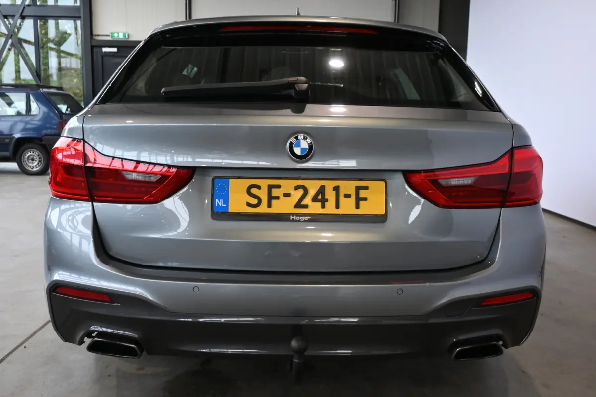 520i High Executive M Sport Automaat Clima LED Cruise Navigatie Trekhaak PDC Standkachel 100% Onderhouden! Inruil Mogelijk