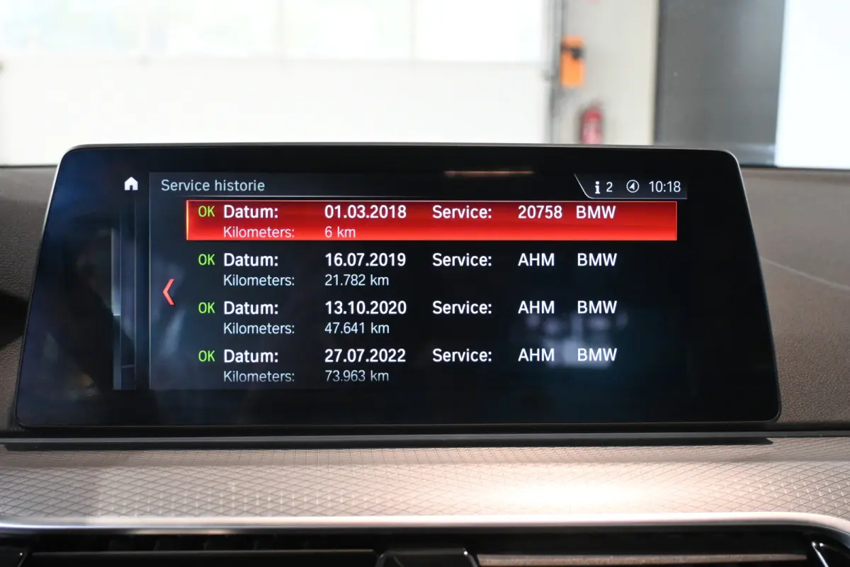 520i High Executive M Sport Automaat Clima LED Cruise Navigatie Trekhaak PDC Standkachel 100% Onderhouden! Inruil Mogelijk