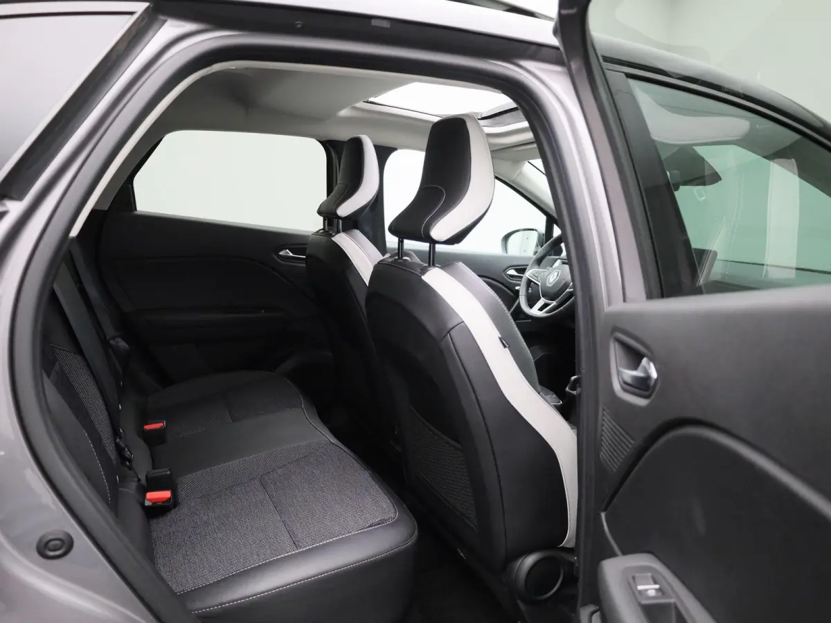1.6 E-Tech Plug-in Hybrid 160 Intens | WORDT VERWACHT | PANORAMADAK | ACHTERUITRIJCAMERA | APPLE CARPLAY - ANDROID AUTO | CLIMATE CONTROL | CRUISE CONTROL | PARKEERSENSOREN |