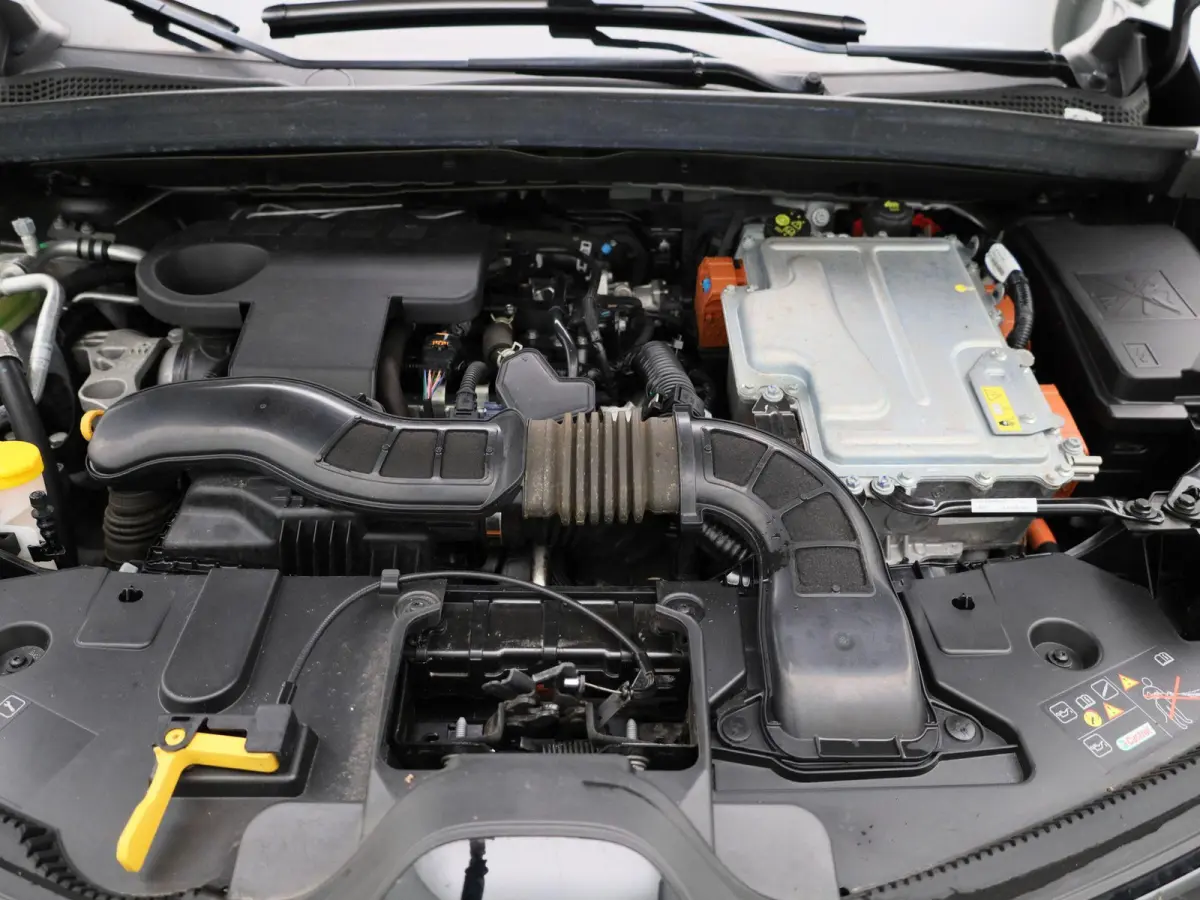 1.6 E-Tech Plug-in Hybrid 160 Intens | WORDT VERWACHT | PANORAMADAK | ACHTERUITRIJCAMERA | APPLE CARPLAY - ANDROID AUTO | CLIMATE CONTROL | CRUISE CONTROL | PARKEERSENSOREN |