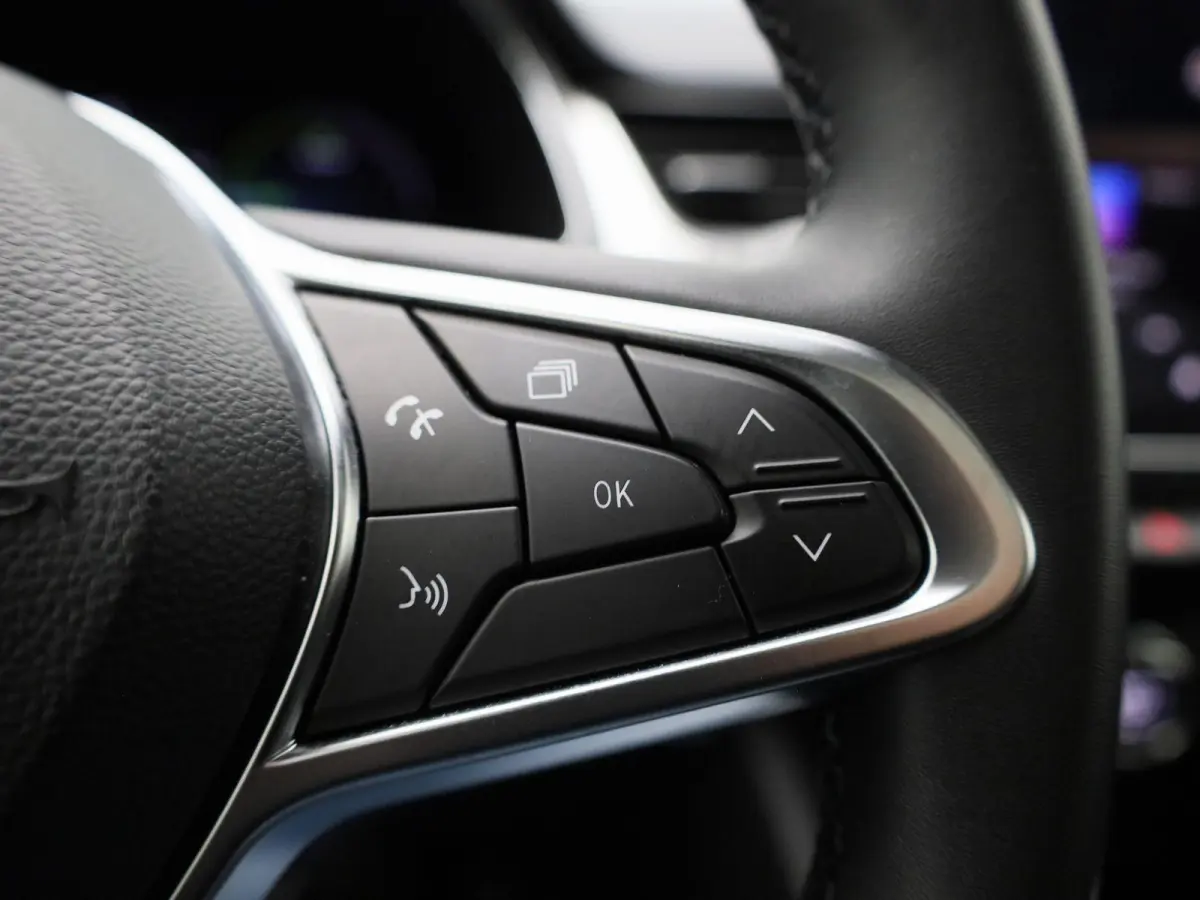 1.6 E-Tech Plug-in Hybrid 160 Intens | WORDT VERWACHT | PANORAMADAK | ACHTERUITRIJCAMERA | APPLE CARPLAY - ANDROID AUTO | CLIMATE CONTROL | CRUISE CONTROL | PARKEERSENSOREN |