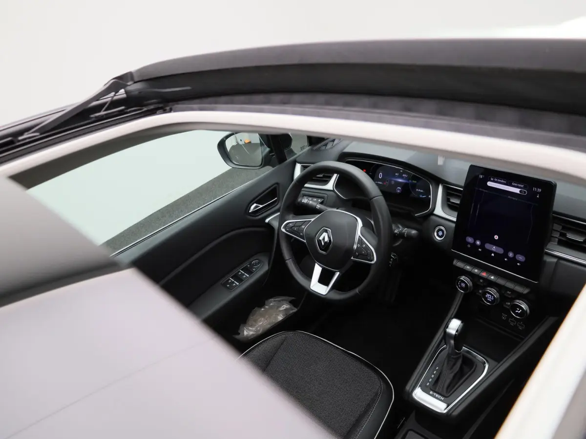 1.6 E-Tech Plug-in Hybrid 160 Intens | WORDT VERWACHT | PANORAMADAK | ACHTERUITRIJCAMERA | APPLE CARPLAY - ANDROID AUTO | CLIMATE CONTROL | CRUISE CONTROL | PARKEERSENSOREN |